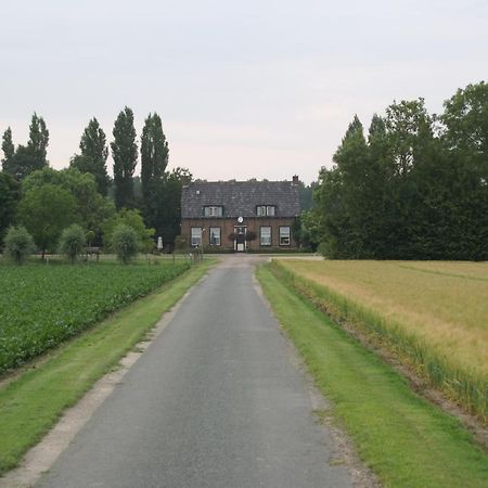 Bed & Breakfast De Kienstee Schoondijke Exterior photo